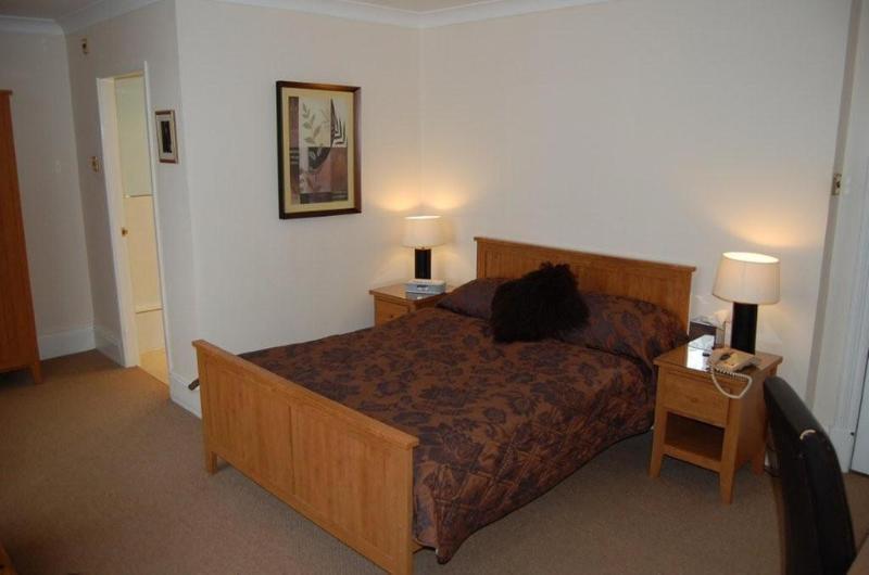 Cheshire Hospitality Ltd T\/A Lennox Lea Studios & Apartments Sale Exterior photo